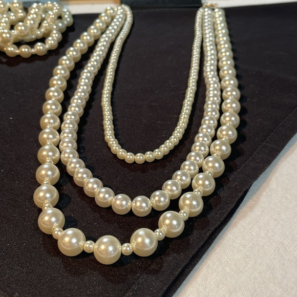 NWT Bundle of 2 Ophelia Roe Pearl Necklace & Elastic Pearl Bracelets Gold - Picture 4 of 14